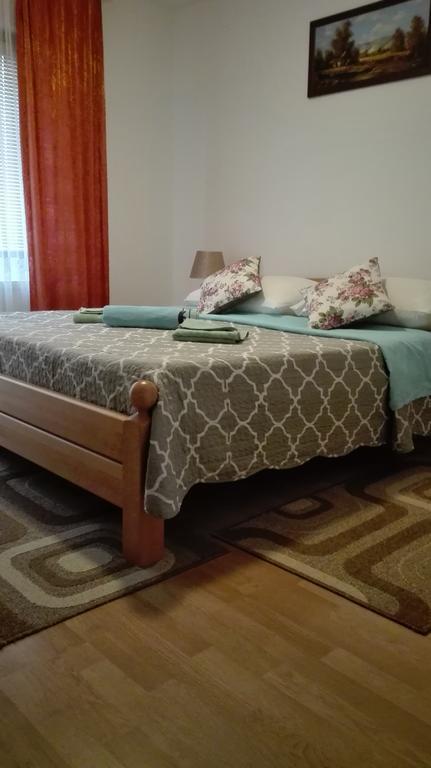 Guest House Adrijana Selište Drežničko Buitenkant foto